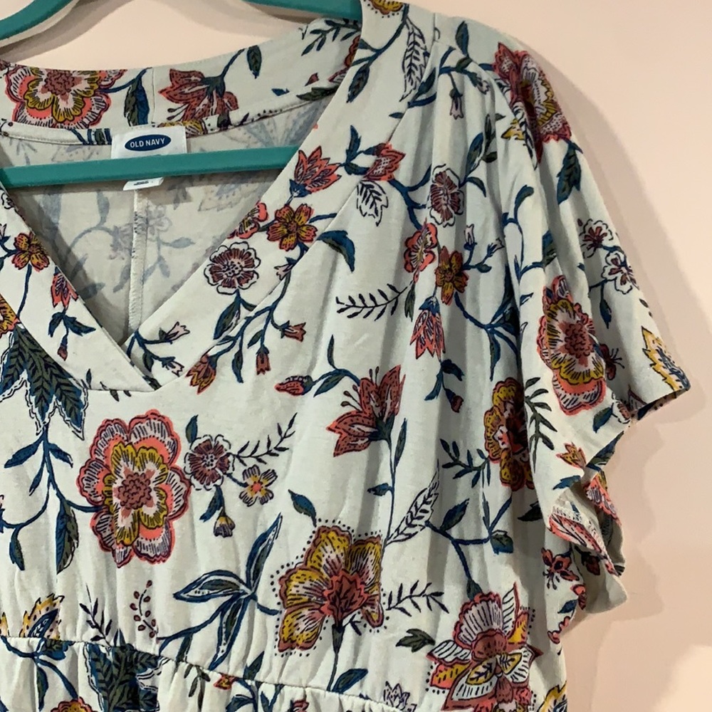 Old Navy Maternity Top - Picture 3 of 5